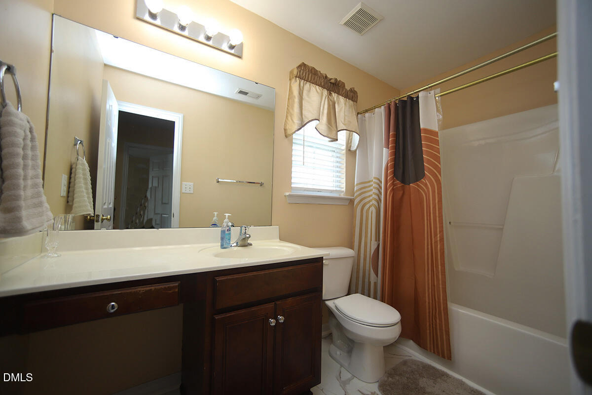 4608 Six Siblings Circle Raleigh, NC 27610 - Photo 22 of 28 4608 Six Siblings CircleZ2