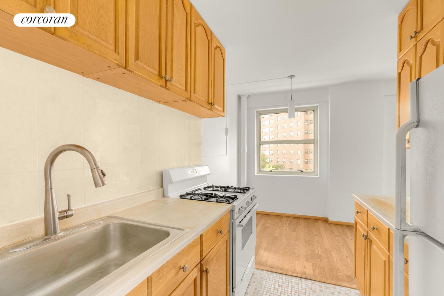 100 La Salle Street, Unit 8C Manhattan, NY 10027 - Photo 10 of 24