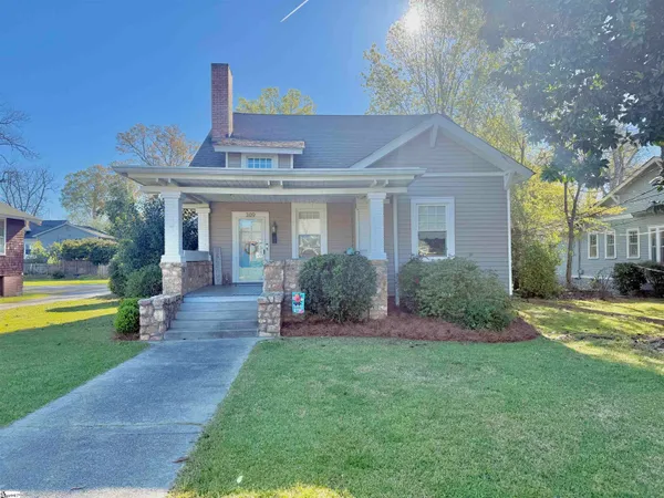 $258,000 | 309 South Woodrow Street, Clinton, SC 29325