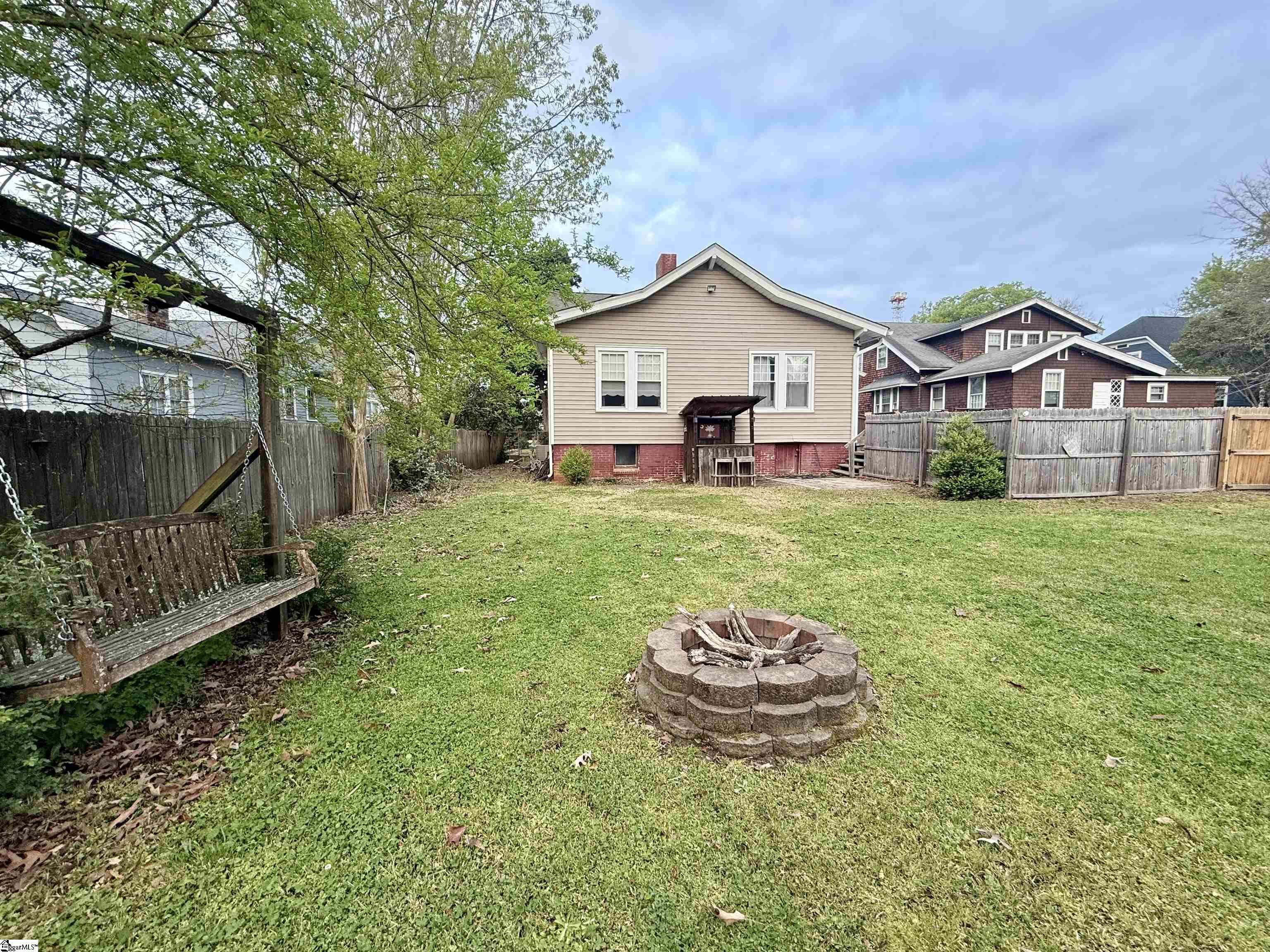 309 South Woodrow Street Clinton, SC 29325 - Photo 21 of 22