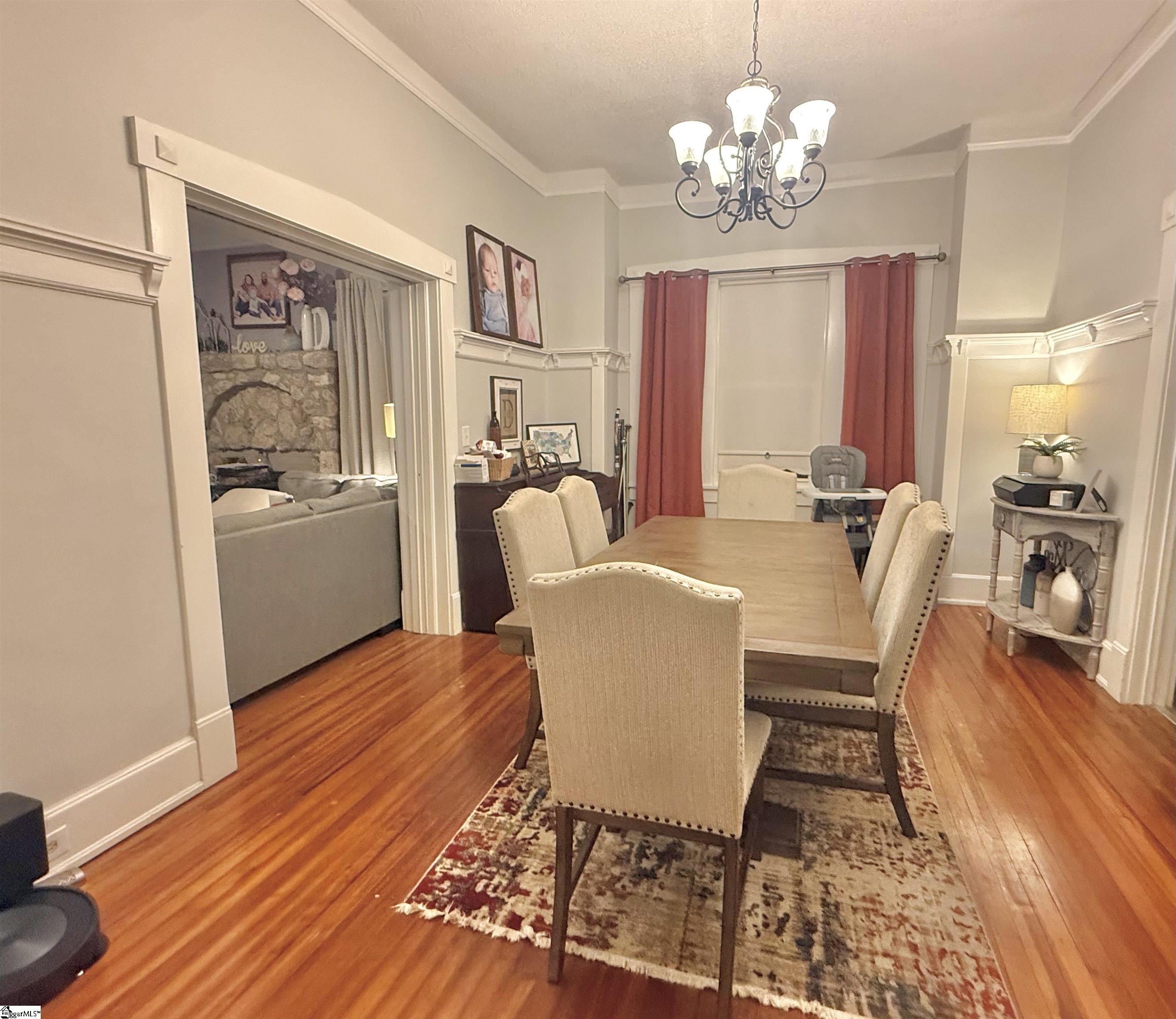 309 South Woodrow Street Clinton, SC 29325 - Photo 4 of 22