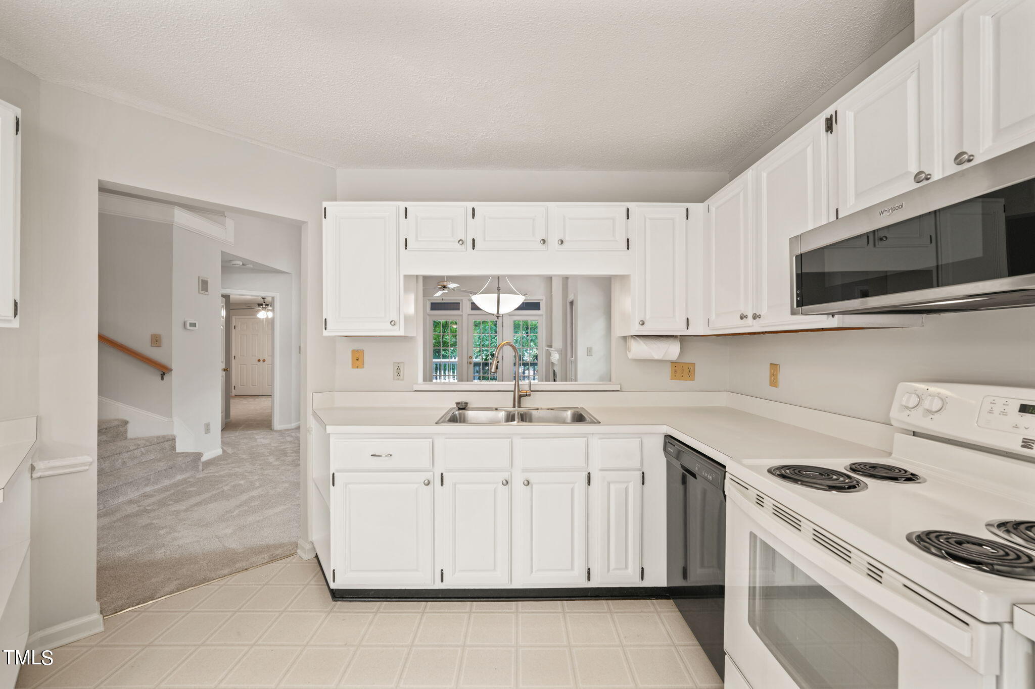 16 Renwick Court Raleigh, NC 27615 - Photo 18 of 47 Kitchen (3)