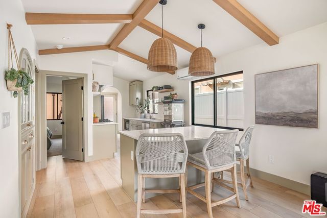 $6,500 | 1033 Havenhurst Drive, West Hollywood, CA 90046