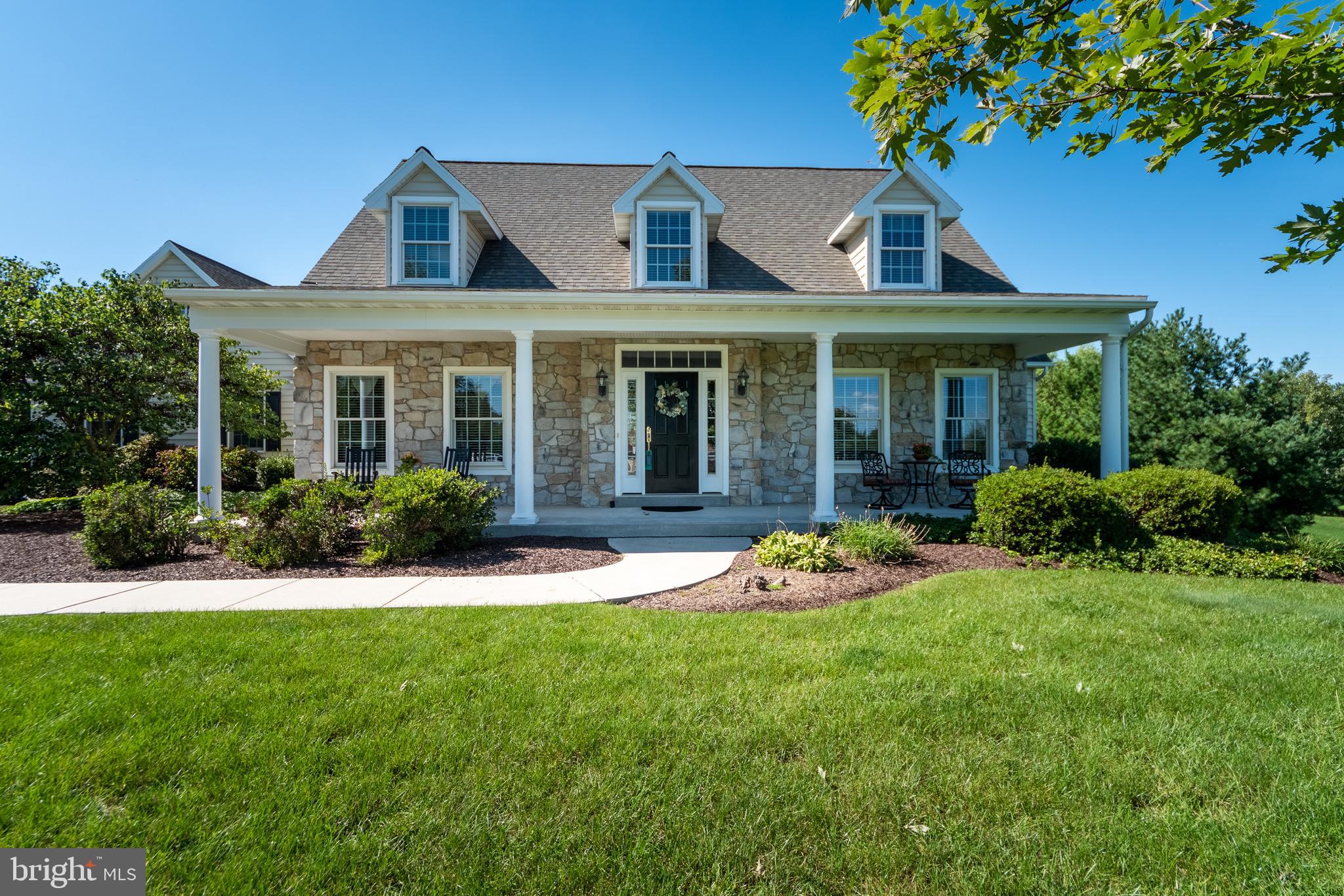 795 Rohen Ridge Drive Lititz, PA 17543 - Photo 1 of 26 Welcome to 795 Rohen Ridge Dr!