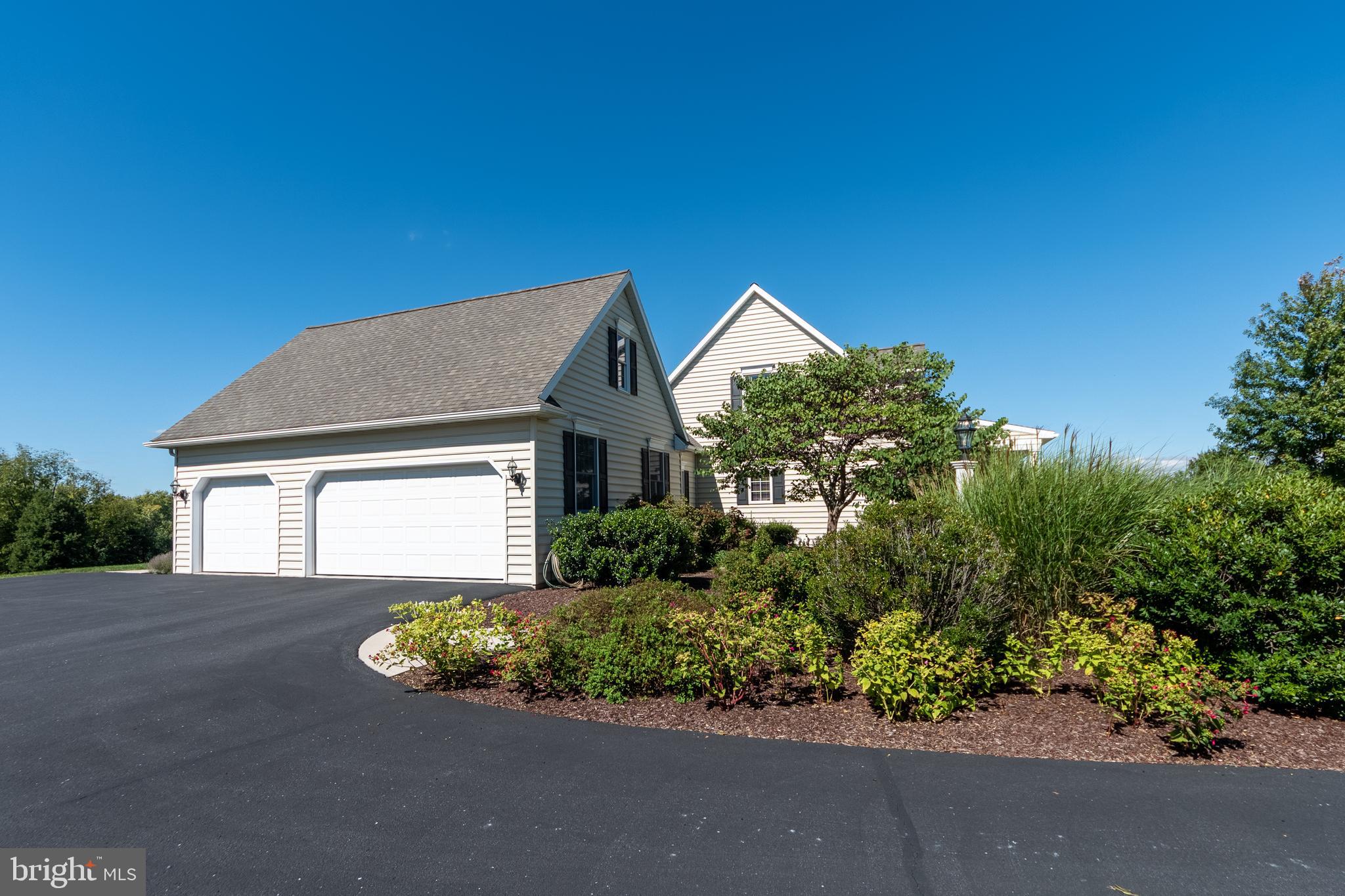 795 Rohen Ridge Drive Lititz, PA 17543 - Photo 3 of 26 with 3-Car Garage (overhead storage)