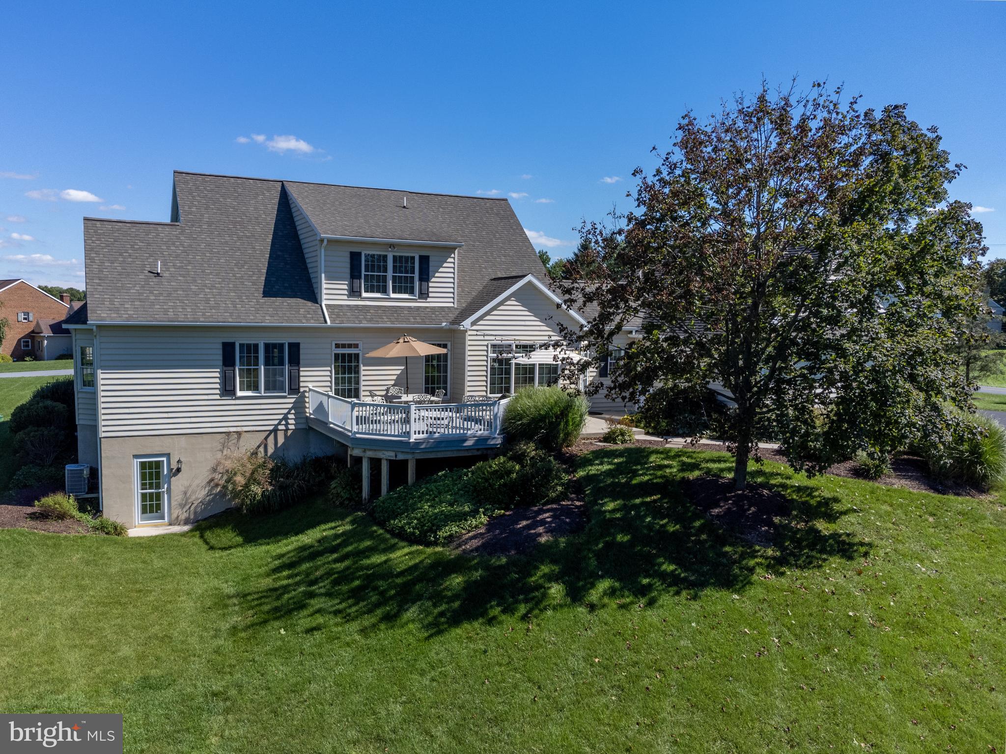 795 Rohen Ridge Drive Lititz, PA 17543 - Photo 9 of 26 Rear view of the yard