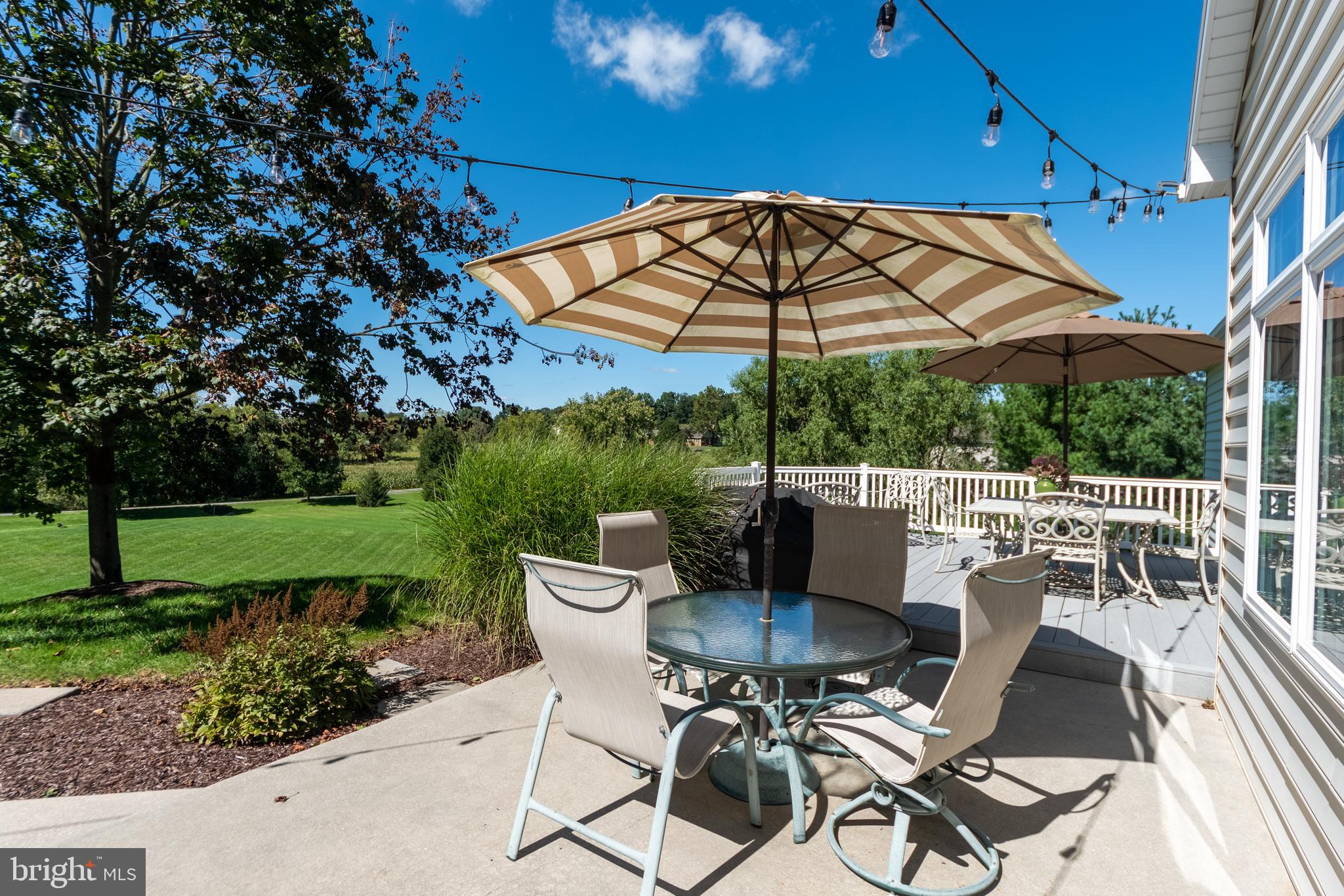 795 Rohen Ridge Drive Lititz, PA 17543 - Photo 10 of 26 Enjoy dining/entertaining outdoors !
