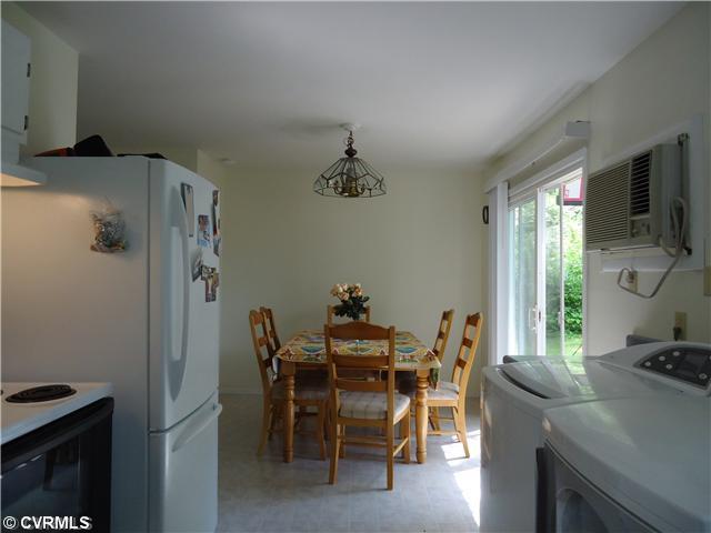 1308 Elon Road Henrico, VA 23229 - Photo 6 of 8 Breakfast Nook