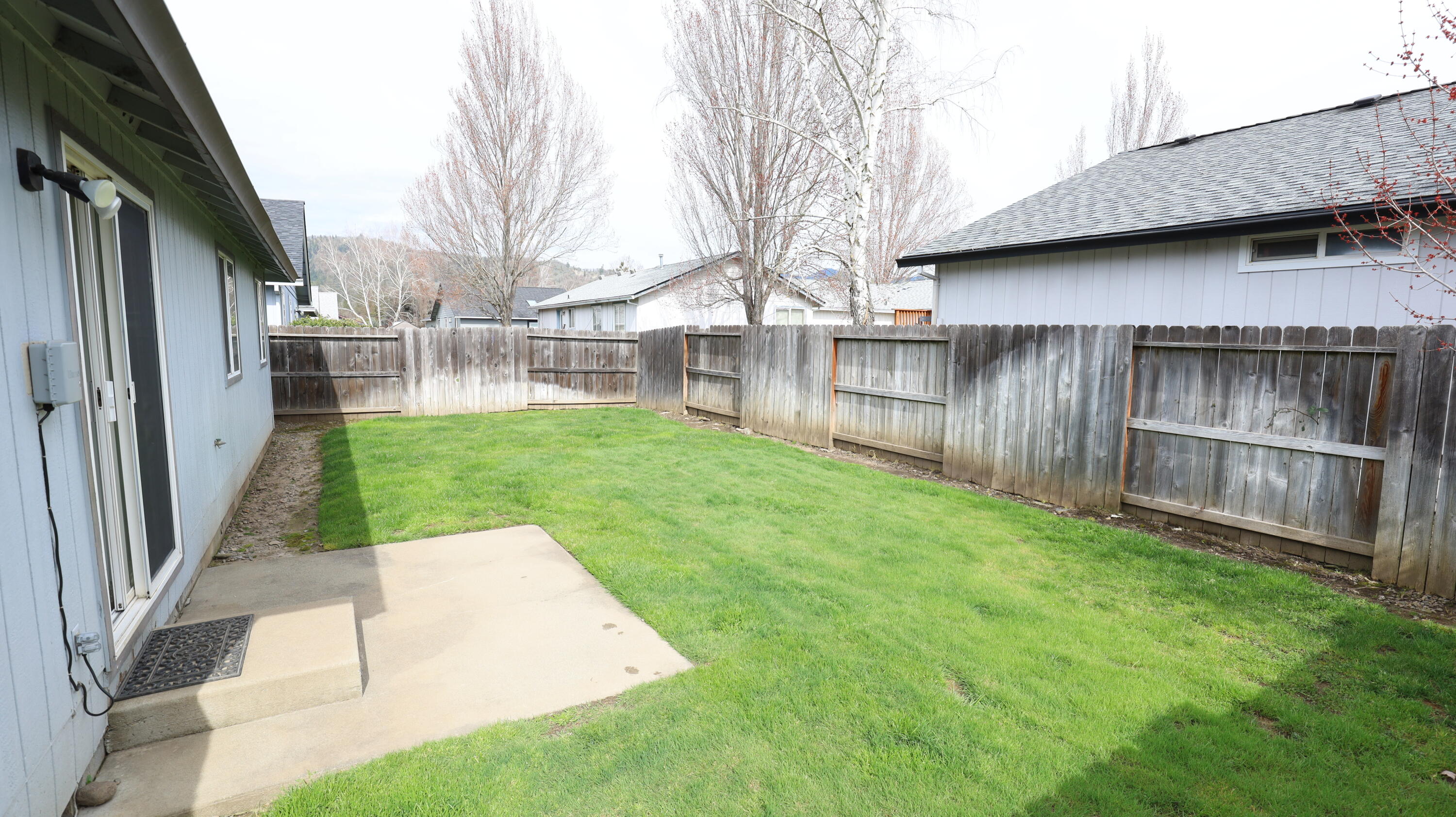 647 Southwest Larch Road Grants Pass, OR 97526 - Photo 8 of 8 IMG_4473