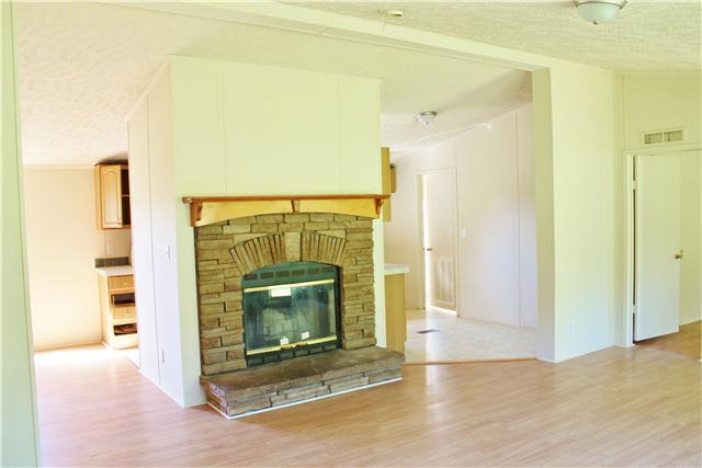 2050 North Commerce Road Lebanon, TN 37090 - Photo 2 of 10 Gallery Image 2