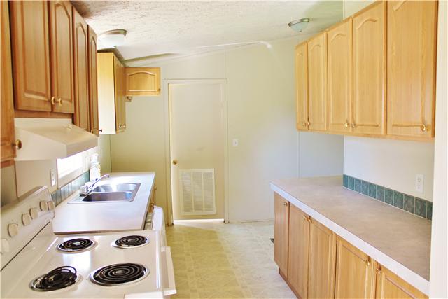 2050 North Commerce Road Lebanon, TN 37090 - Photo 4 of 10 Gallery Image 4
