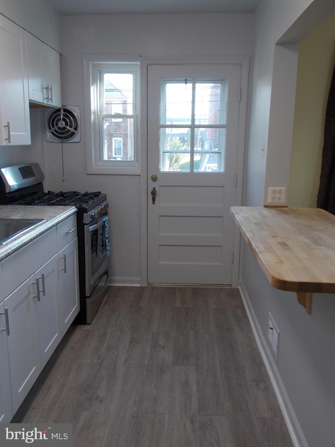 7713 Wynbrook Road Baltimore, MD 21224 - Photo 2 of 18 Kitchen