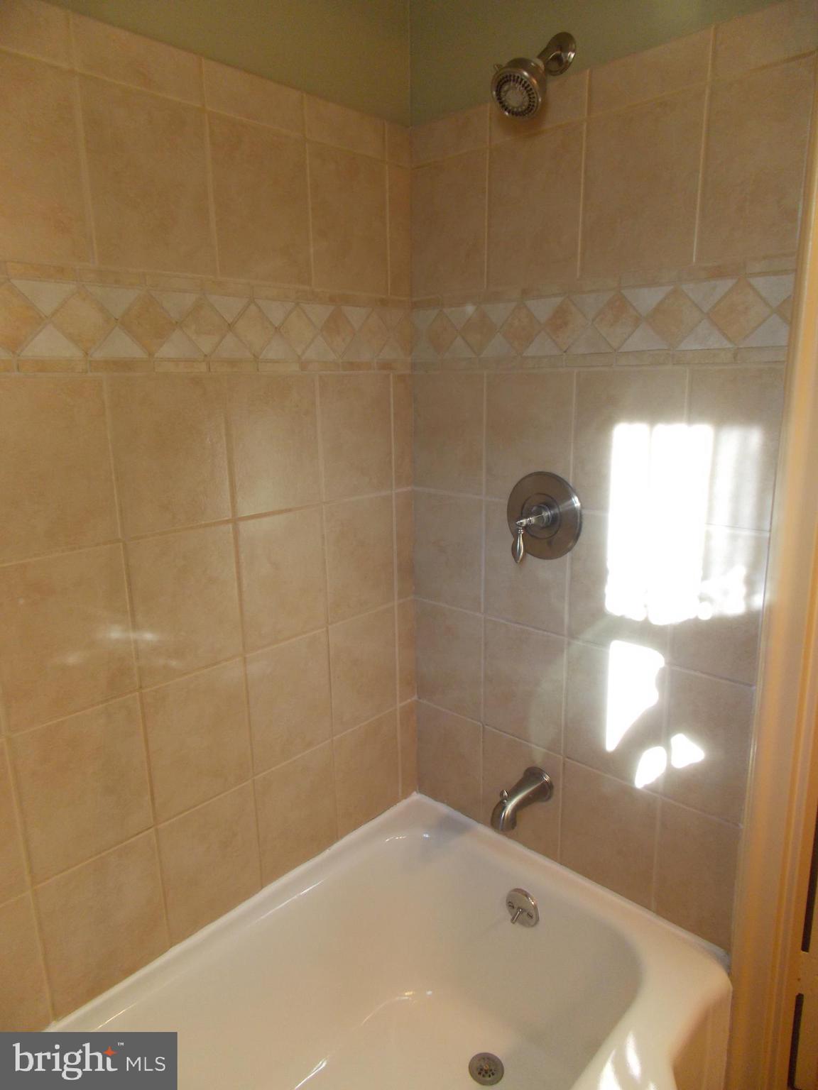 7713 Wynbrook Road Baltimore, MD 21224 - Photo 5 of 18 Full updated bath