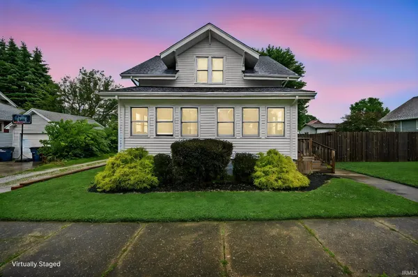 $225,000 | 1055 North Harrison Street, Frankfort, IN 46041