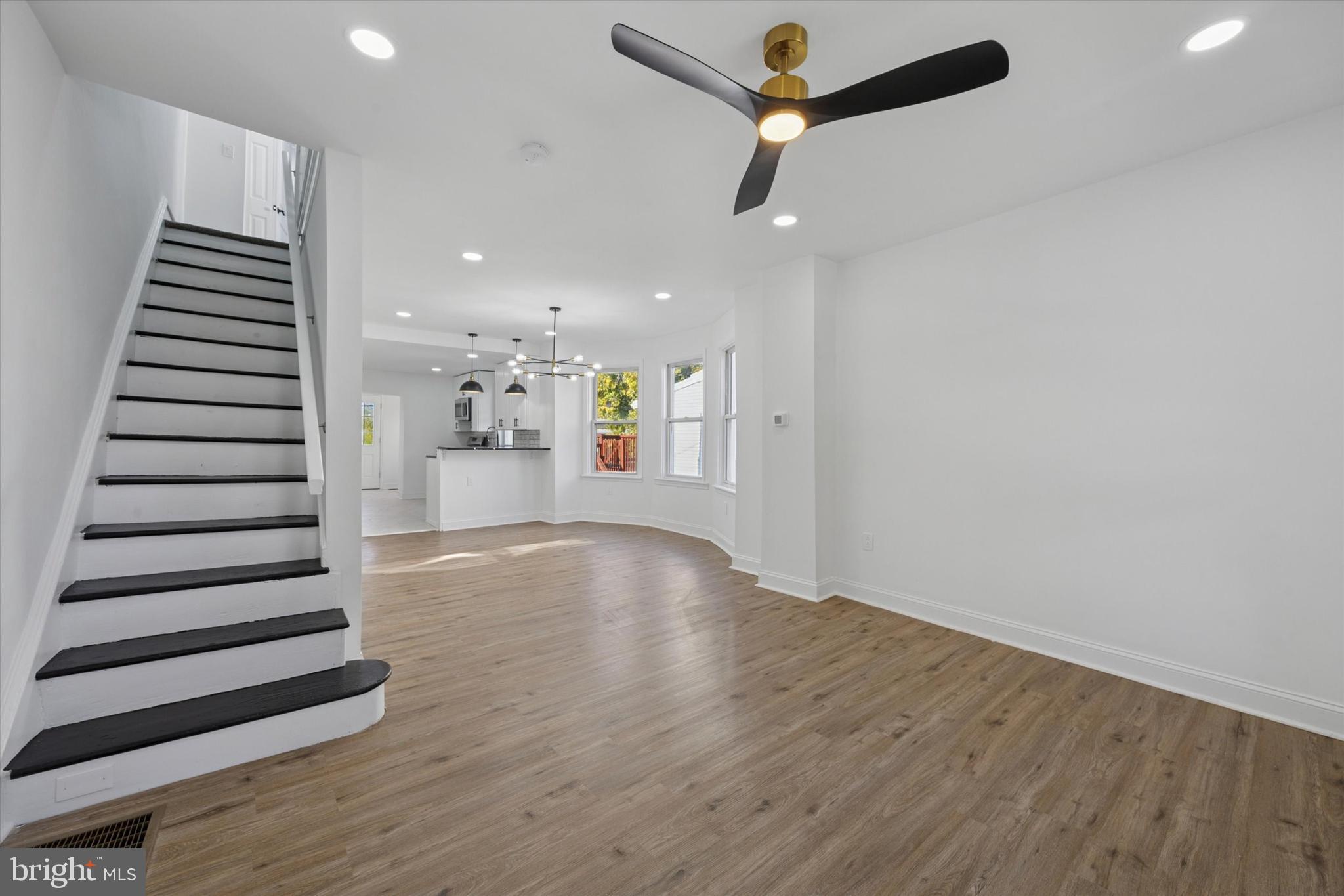 211 Cedar Avenue Holmes, PA 19043 - Photo 4 of 22