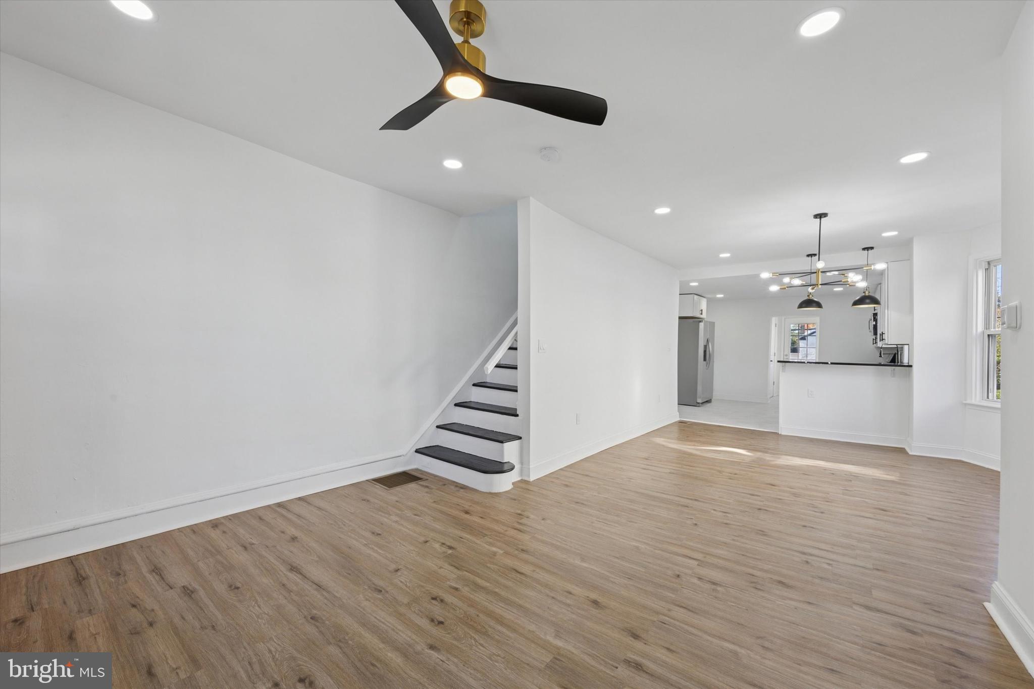 211 Cedar Avenue Holmes, PA 19043 - Photo 5 of 22