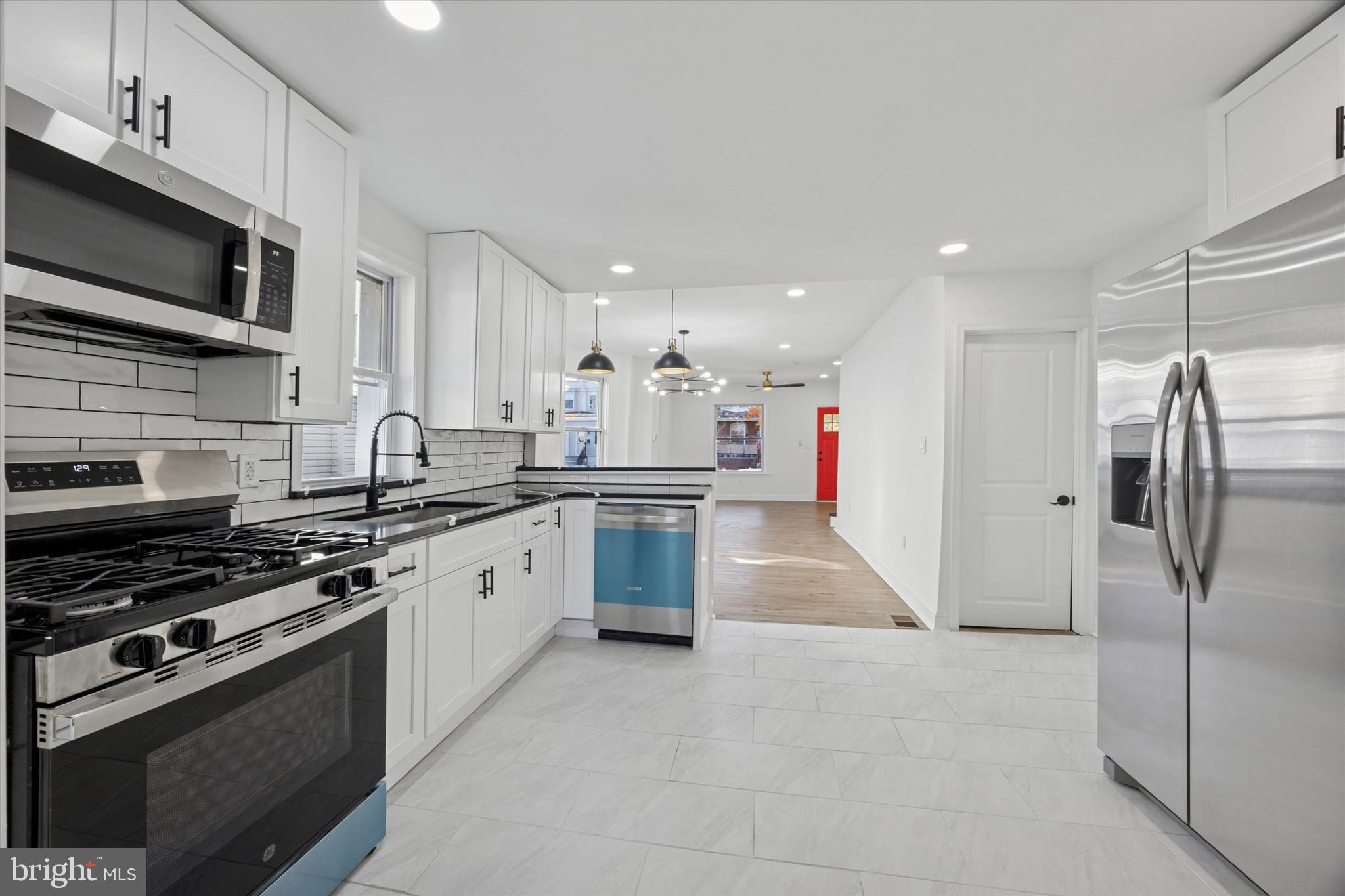 211 Cedar Avenue Holmes, PA 19043 - Photo 10 of 22