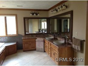 925 West Kim Road Peru, IN 46970 - Photo 15 of 24 Gallery Image 15