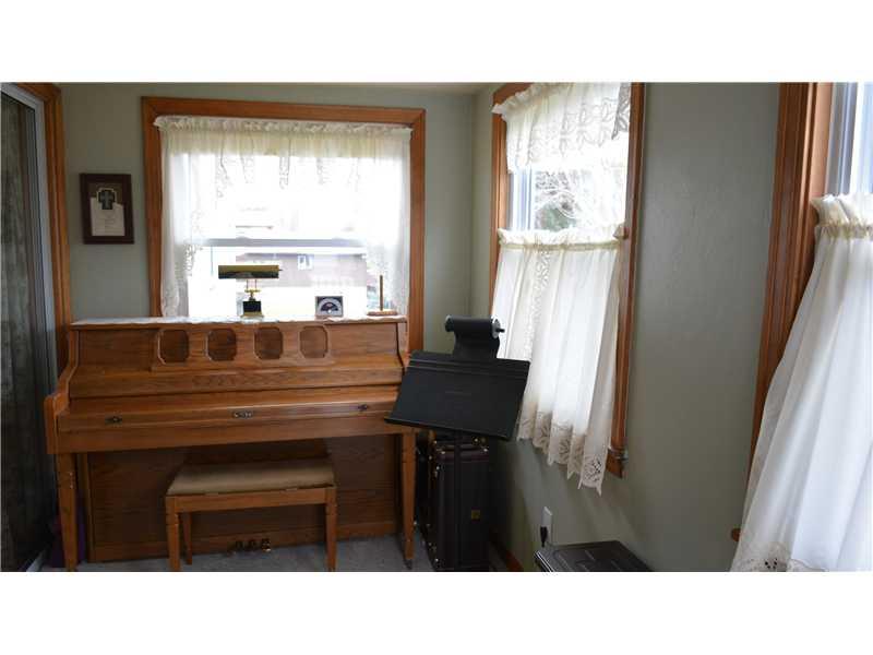 115 Doyle Road Sarver, PA 16055 - Photo 5 of 16 Den.