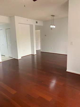 $1,950 | 2811 Grande Parkway, Unit 202, Palm Beach Gardens, FL 33410
