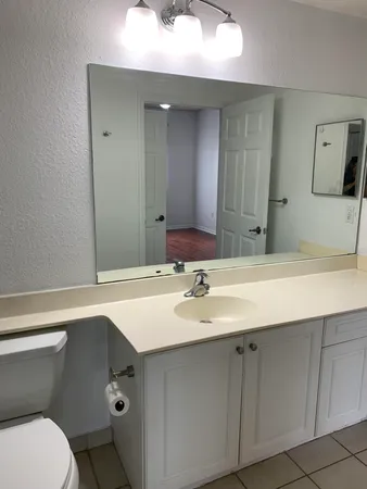 $1,950 | 2811 Grande Parkway, Unit 202, Palm Beach Gardens, FL 33410