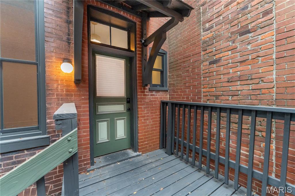 2014 James Street, Unit B St. Louis, MO 63104 - Photo 3 of 20