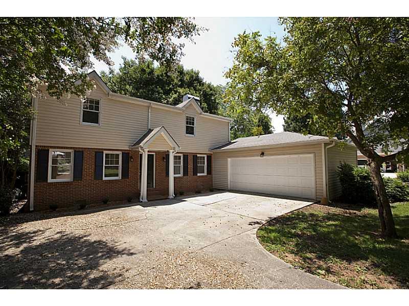 Exterior Front. Beautiful 3 BR/ 2.5 BA home in Hall County