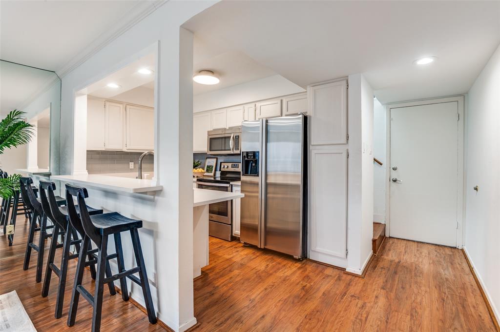 4411 Gilbert Avenue, Unit 10 Dallas, TX 75219 - Photo 3 of 12