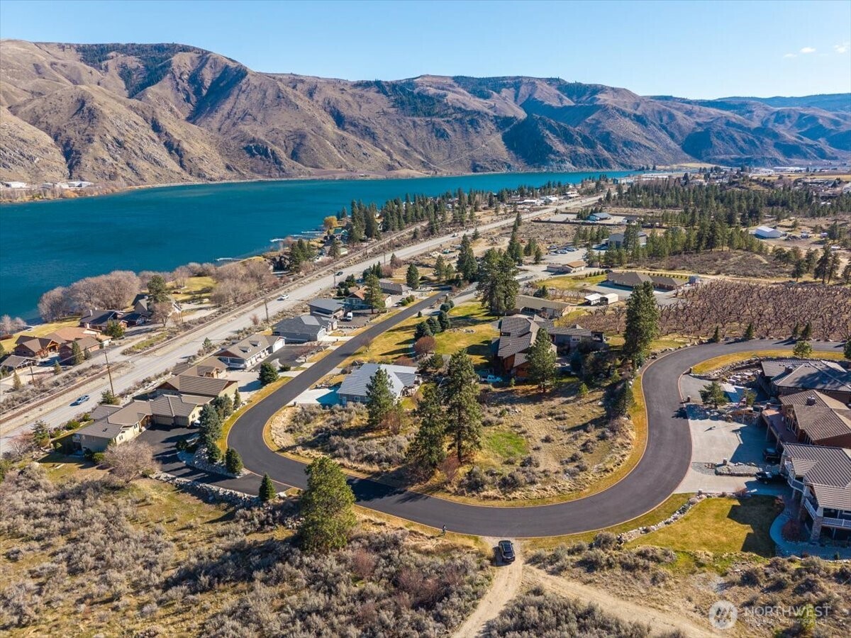 15315 Lakeview Street Entiat, WA 98822 - Photo 22 of 35 view of outdoor space and city view