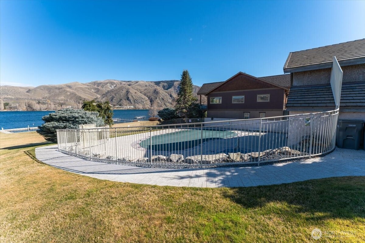 15315 Lakeview Street Entiat, WA 98822 - Photo 27 of 35 a view of a house with a yard