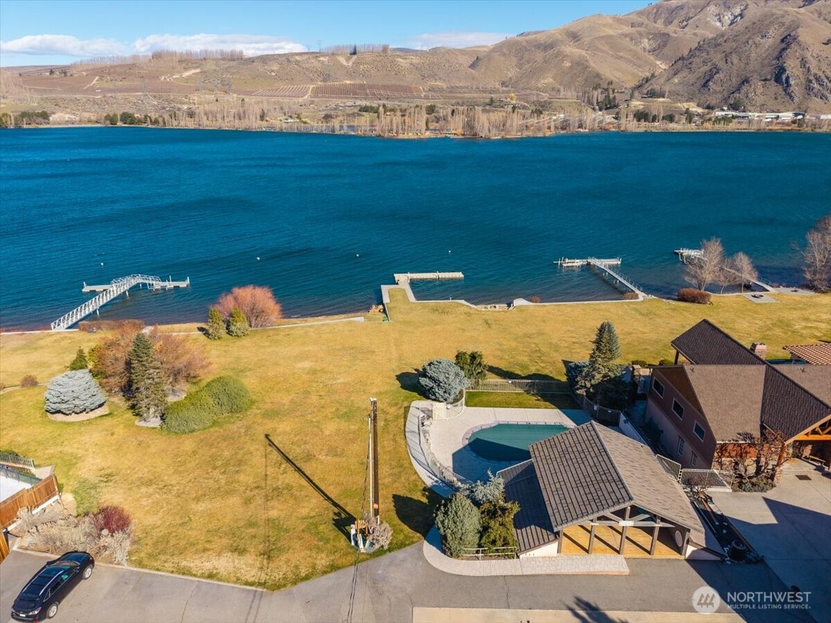 15315 Lakeview Street Entiat, WA 98822 - Photo 30 of 35 an aerial view of a house with a yard