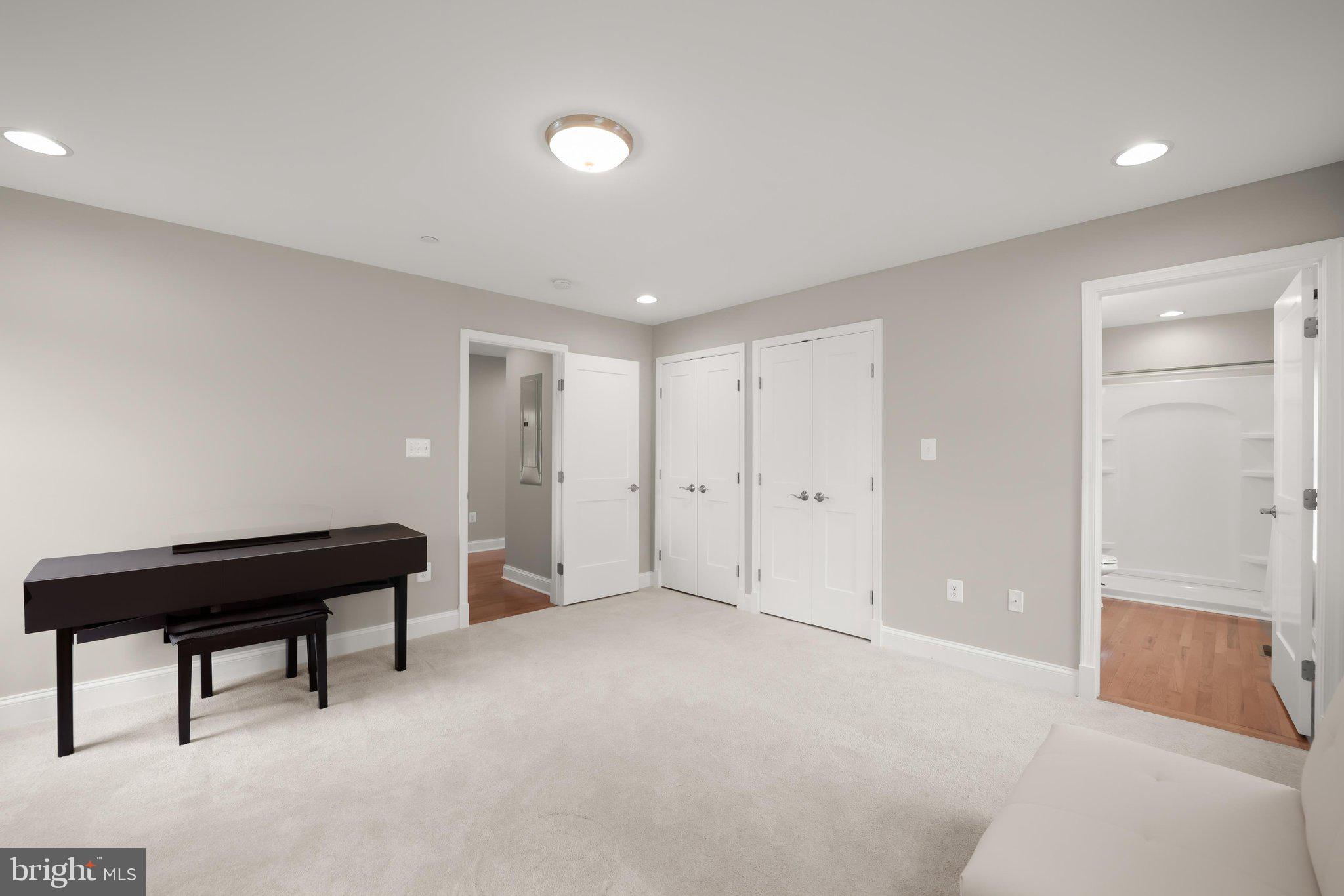 5222 Spring Avenue Shady Side, MD 20764 - Photo 17 of 43 Main Level Ensuite