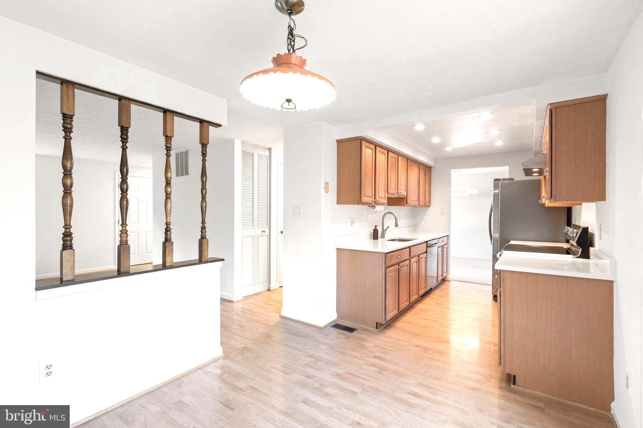 10255 Marshall Pond Road Burke, VA 22015 - Photo 11 of 40 Gallery Image 11