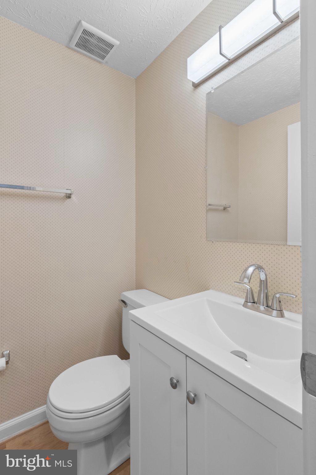 10255 Marshall Pond Road Burke, VA 22015 - Photo 15 of 40 Gallery Image 15