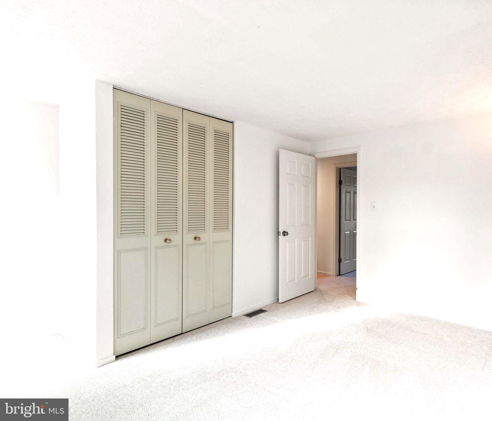 10255 Marshall Pond Road Burke, VA 22015 - Photo 22 of 40 Gallery Image 22