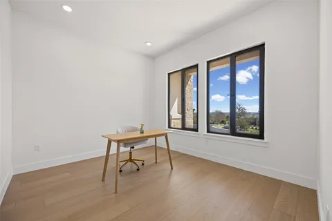 $999,900 | 1020 Mountain Leather Drive, Horseshoe Bay, TX 78657