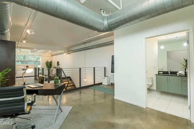 $5,000 | 510 South Hewitt Street, Unit 106, Los Angeles, CA 90013