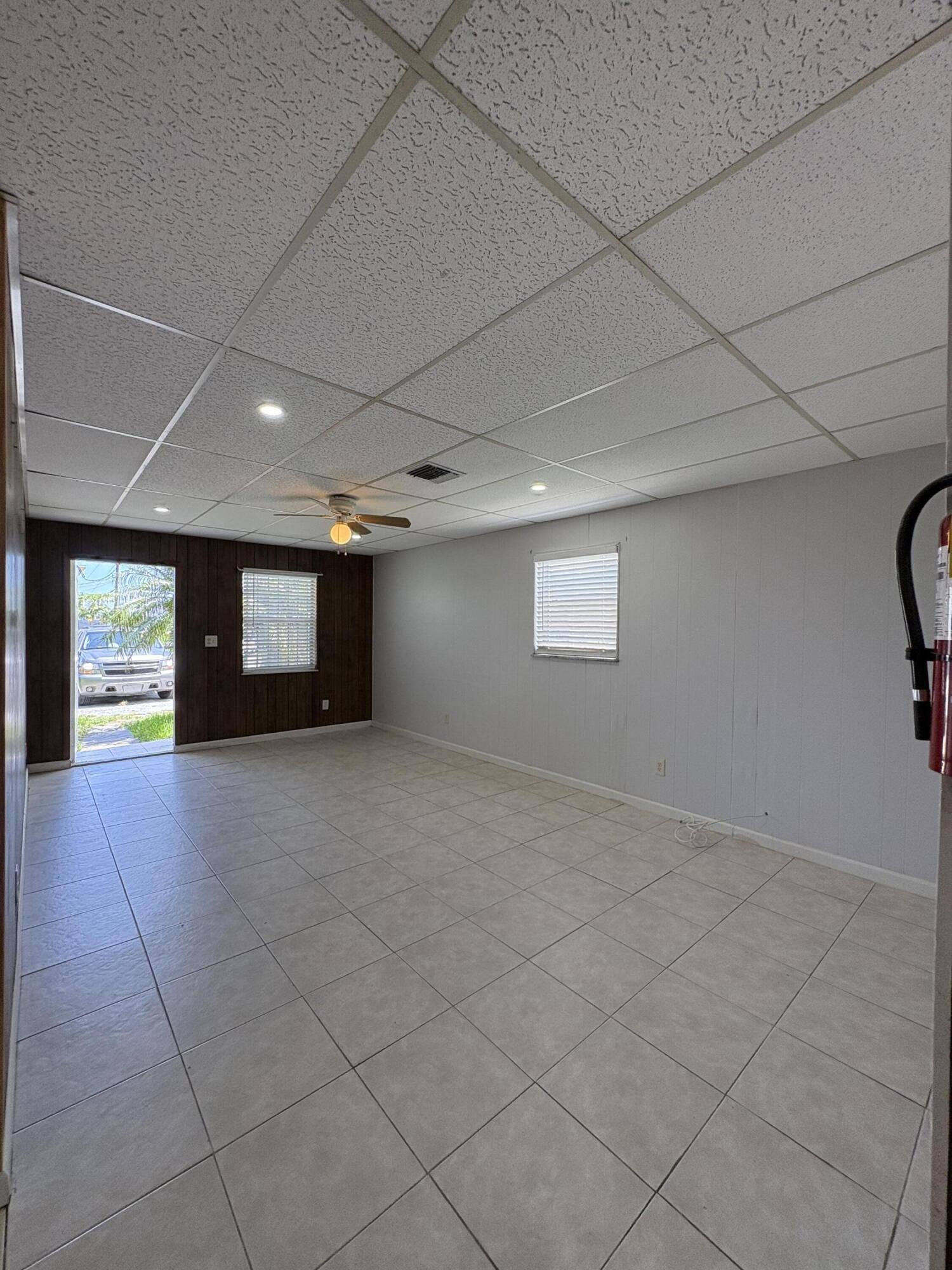 442 North Cocoanut Road Pahokee, FL 33476 - Photo 7 of 28 IMG_1492