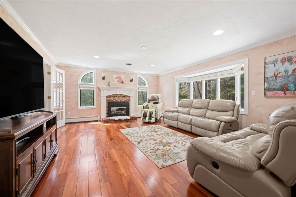 5 Horizons Road Sharon, MA 02067 - Photo 8 of 40 Gallery Image 8