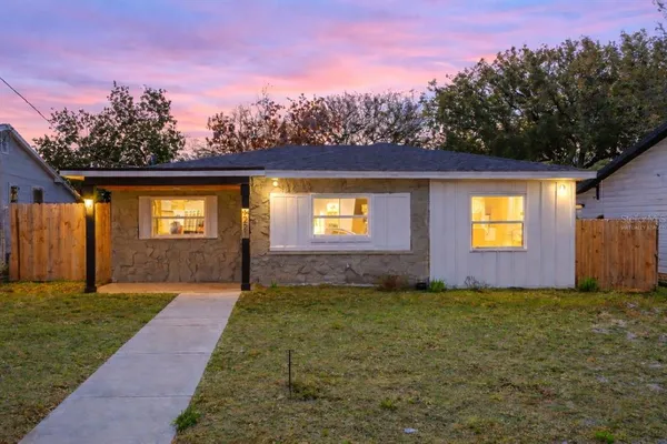 $359,900 | 1221 East Emma Street, Tampa, FL 33603