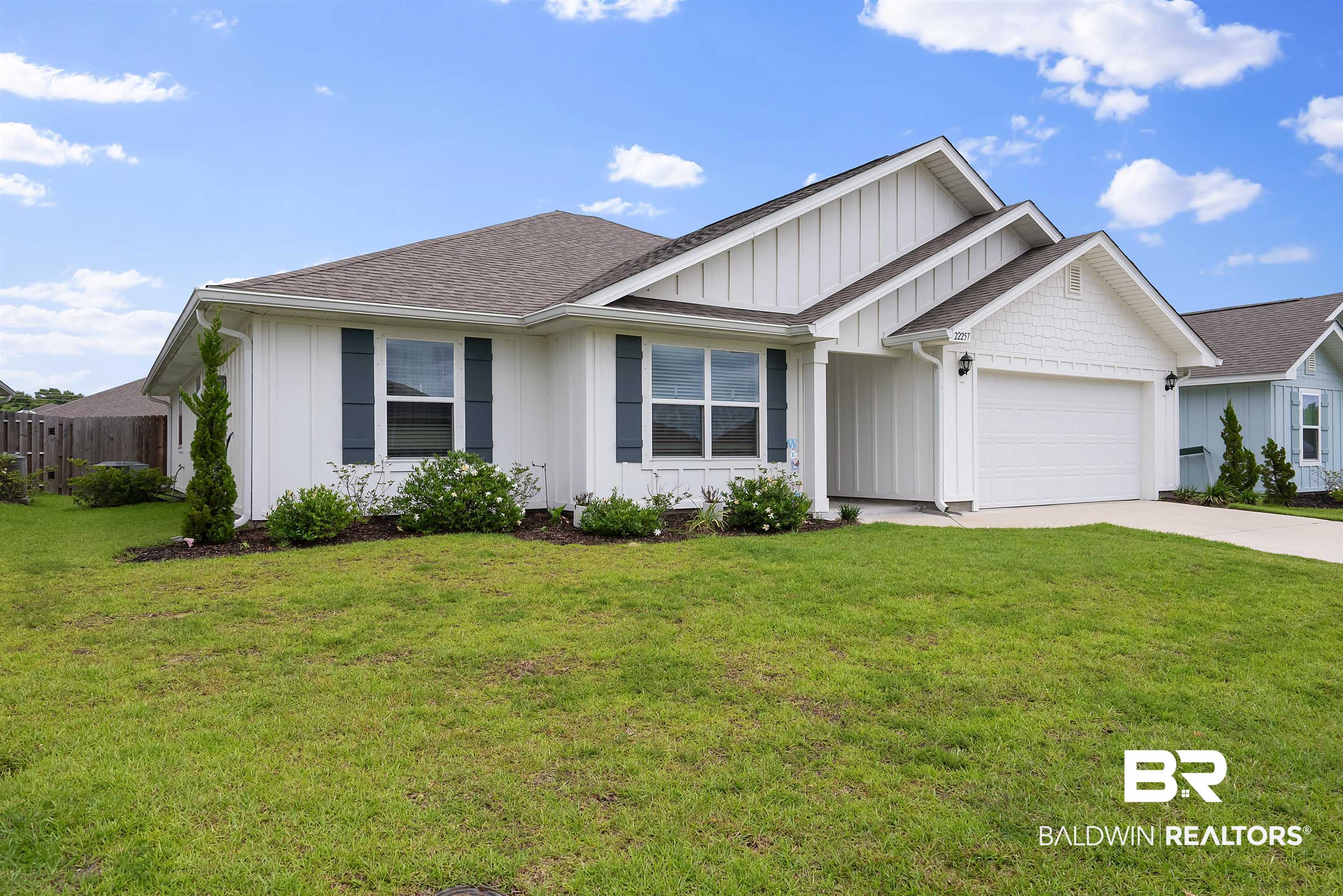 22257 Seabrooke Avenue Foley, AL 36535 - Photo 1 of 26