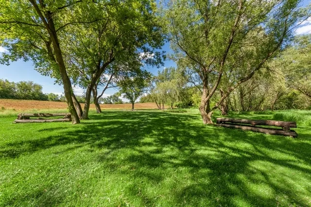 $1,299,000 | 61 East Palatine Road, South Barrington, IL 60010