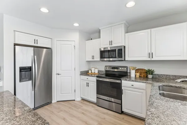 $380,000 | 2823 Winterberry Drive, Columbia, TN 38401