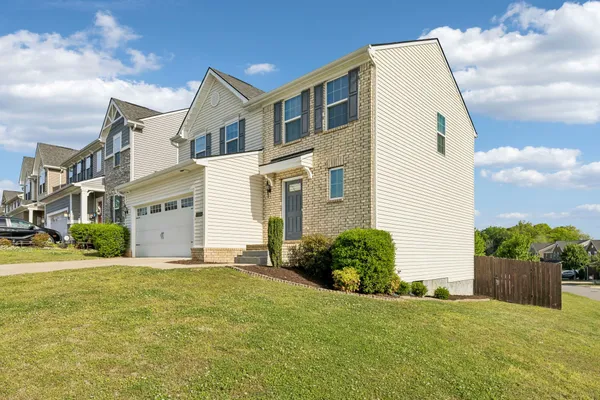 $380,000 | 2823 Winterberry Drive, Columbia, TN 38401