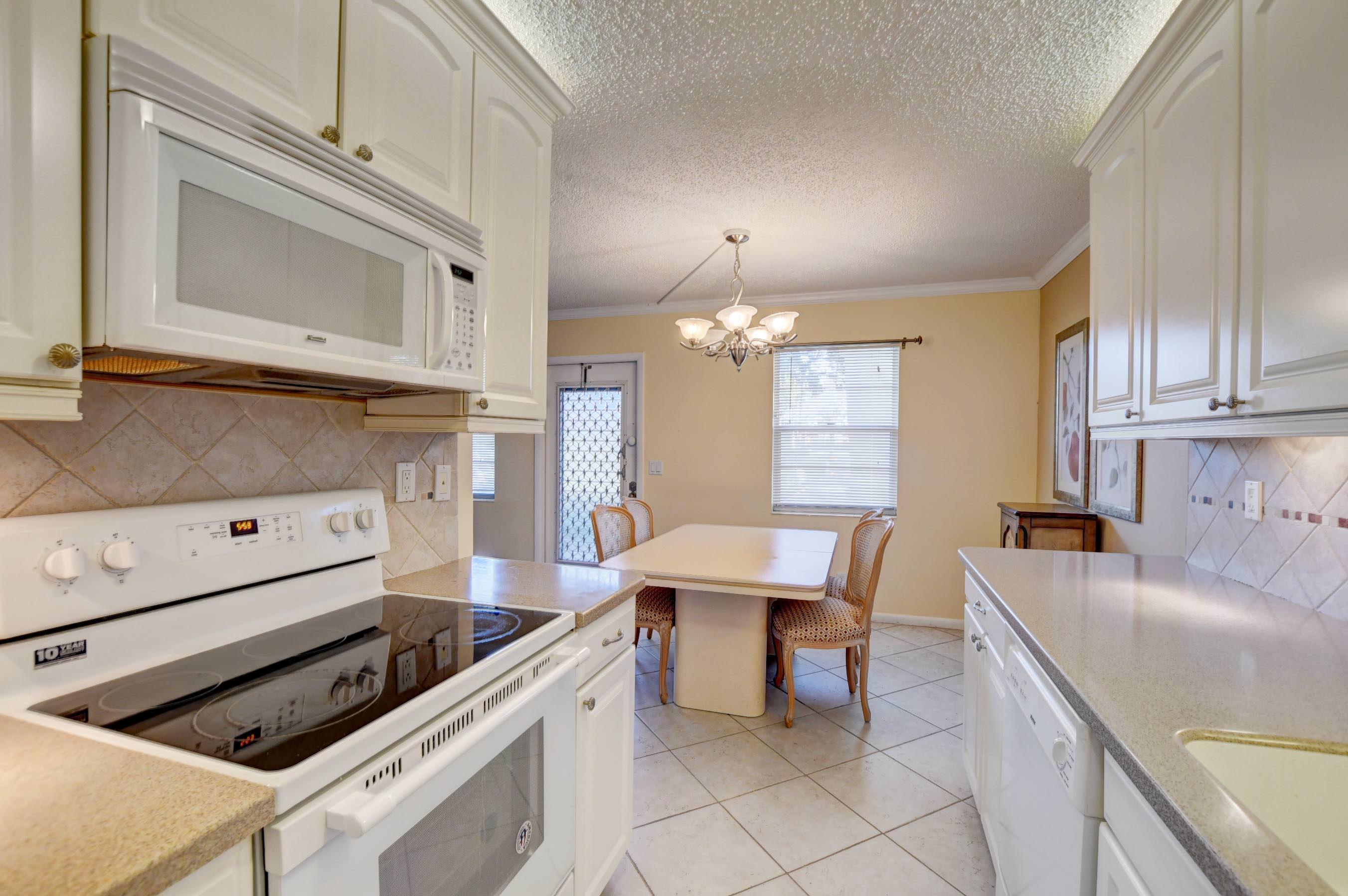 1050 Ainslie Drive Boca Raton, FL 33434 - Photo 14 of 51 13_ebf_7451and4more
