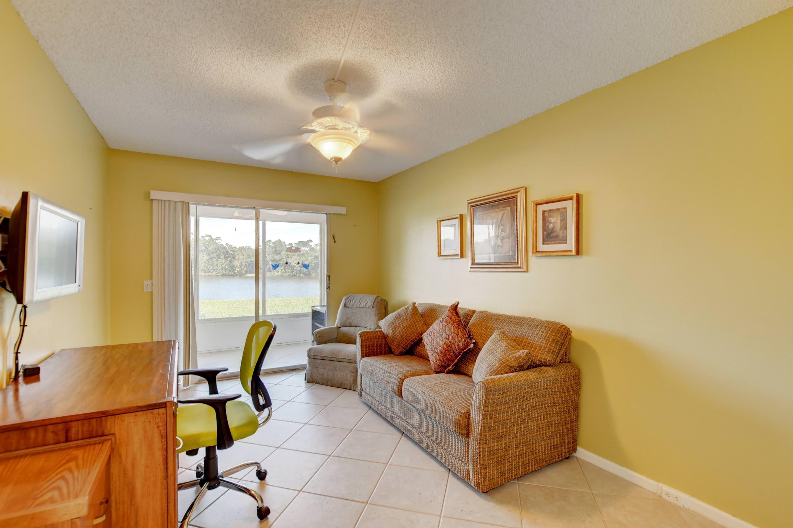 1050 Ainslie Drive Boca Raton, FL 33434 - Photo 20 of 51 19_ebf_7481and4more