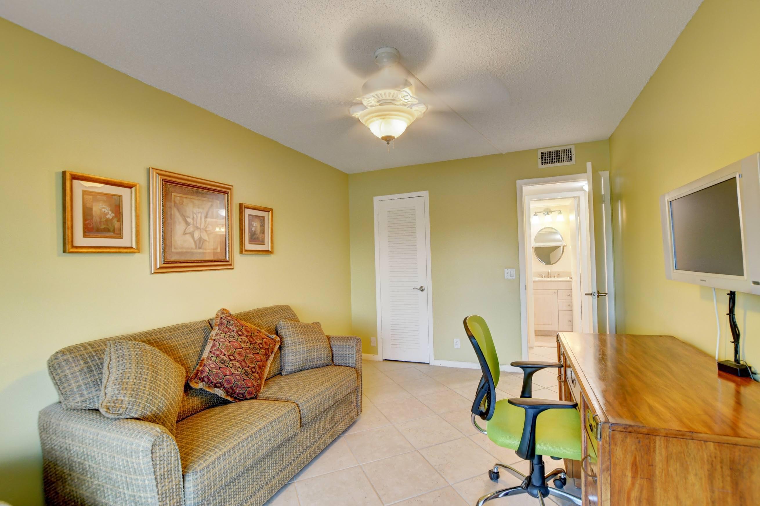 1050 Ainslie Drive Boca Raton, FL 33434 - Photo 21 of 51 20_ebf_7486and4more