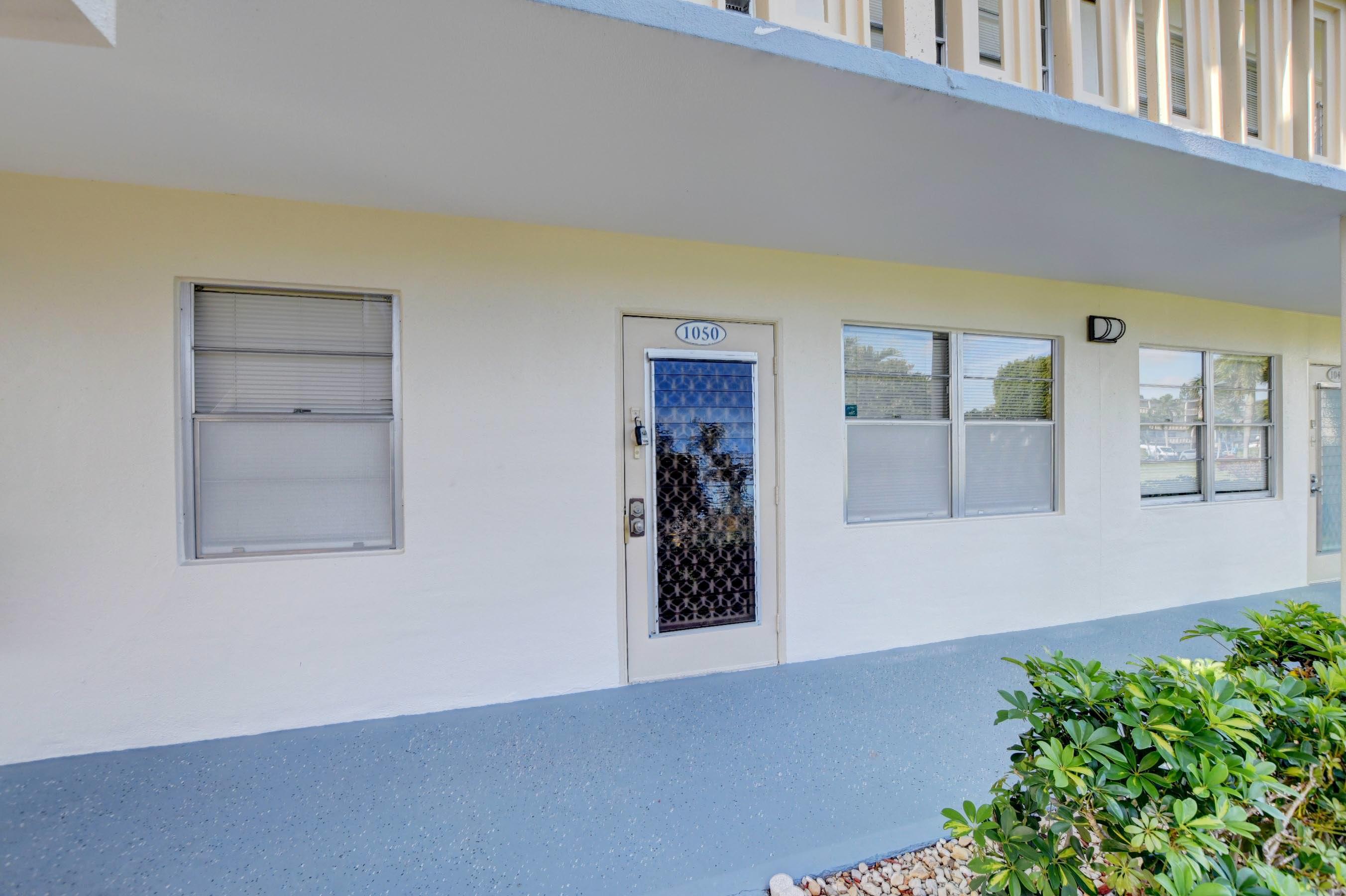 1050 Ainslie Drive Boca Raton, FL 33434 - Photo 4 of 51 03_ebf_7401and4more