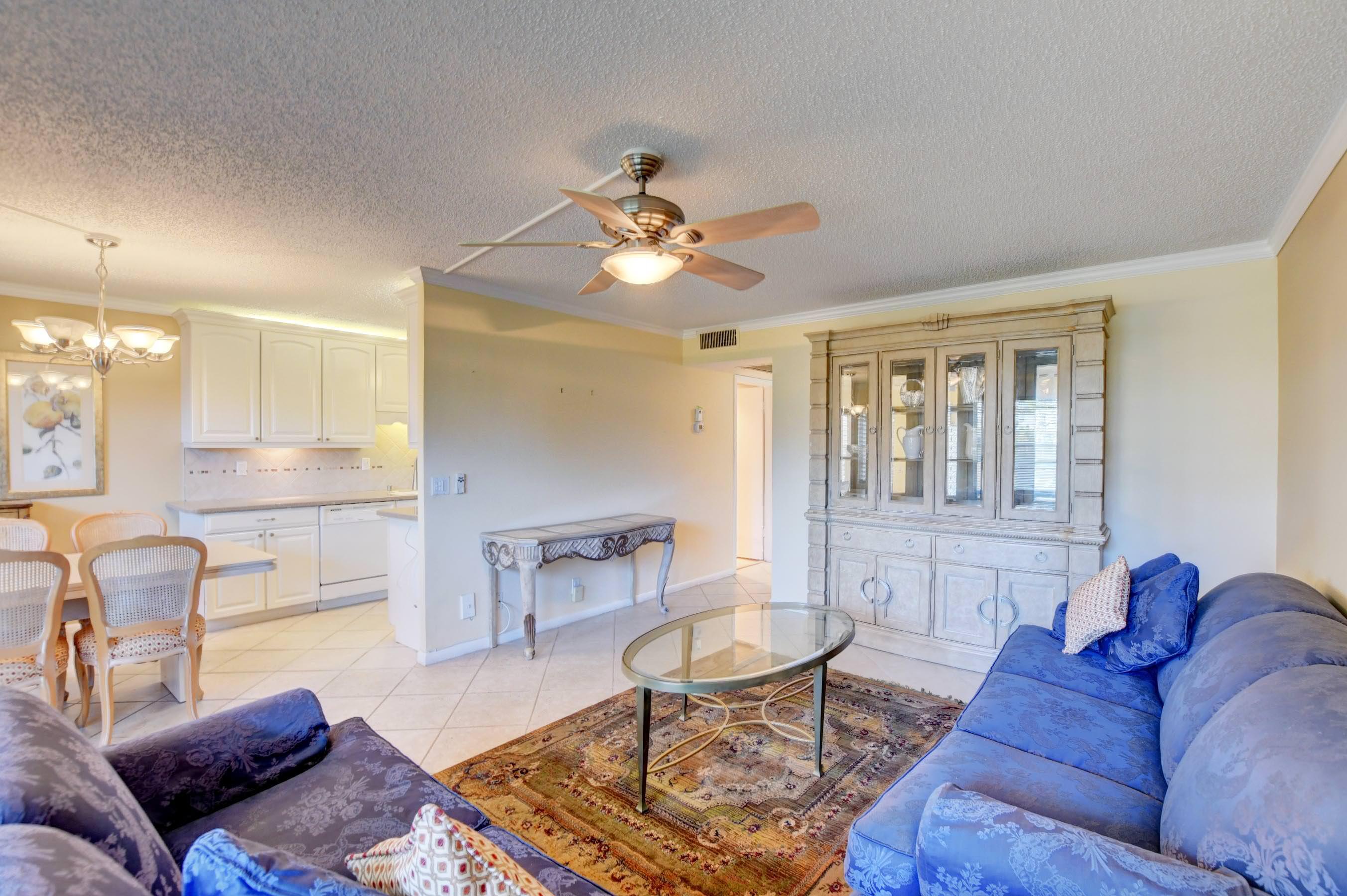 1050 Ainslie Drive Boca Raton, FL 33434 - Photo 7 of 51 06_ebf_7416and4more