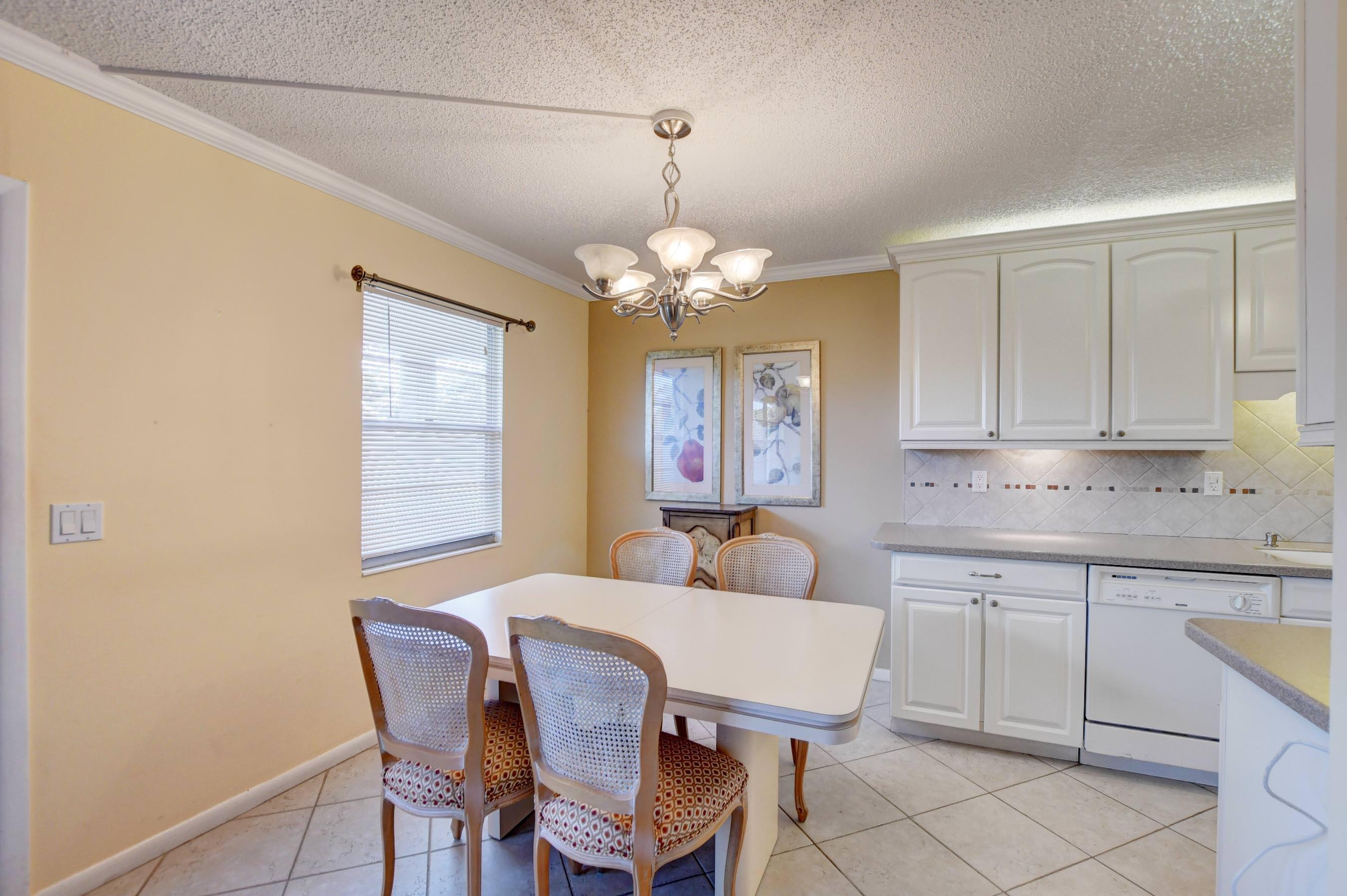 1050 Ainslie Drive Boca Raton, FL 33434 - Photo 10 of 51 09_ebf_7431and4more